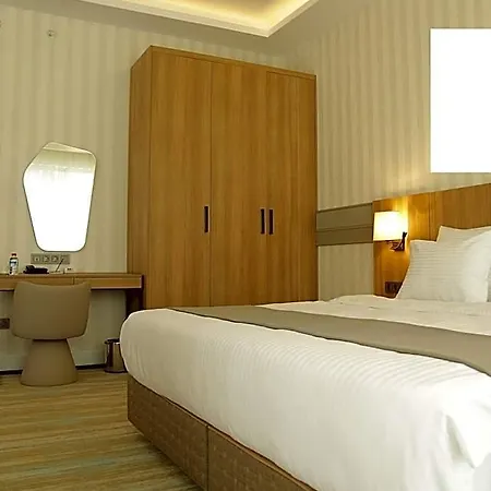 Tress Hotel 3*
